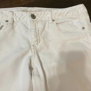 American Eagle White Skinny Jeans